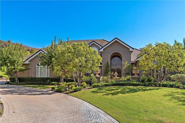 Backyard, Exterior, Facade, French Provincial