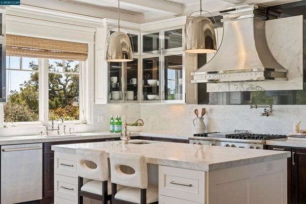 Interior, Kitchen, Pendant Lights, Stainless Steel Appliances