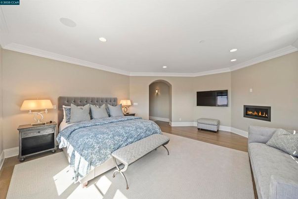 Bedroom, Fireplace, Interior, Recessed Lighting, Wood Texture Flooring
