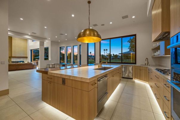 Interior, Kitchen, Living room, Pendant Lights, Recessed Lighting, Stainless Steel Appliances