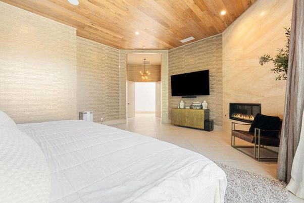 Bedroom, Fireplace, Interior, Pendant Lights, Recessed Lighting, Wooden Ceilings
