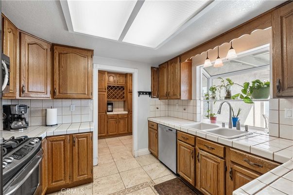 Interior, Kitchen, Tile Countertops