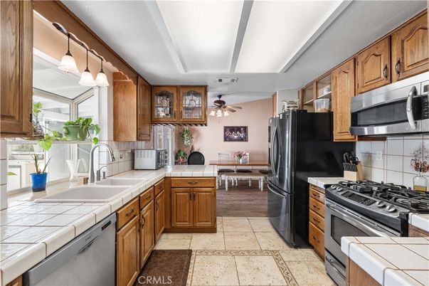 Dining room, Interior, Kitchen, Pendant Lights, Tile Countertops