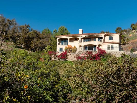 Exterior, Facade, Mediterranean