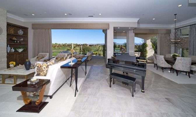 Dining room, Interior, Living room, Pendant Lights, Piano, Recessed Lighting