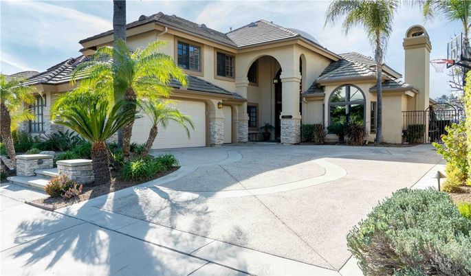 Attached, Backyard, Exterior, Facade, Mediterranean