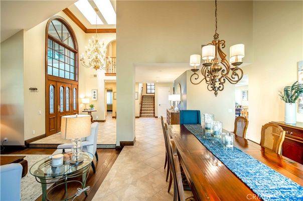 Chandelier, Dining room, Interior