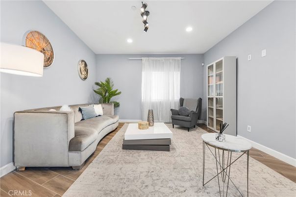 Interior, Living room, Recessed Lighting, Wood Texture Flooring