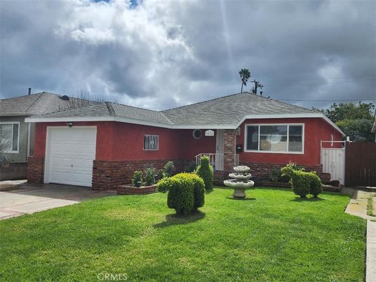 Attached, Exterior, Facade, Brick Facade, Ranch