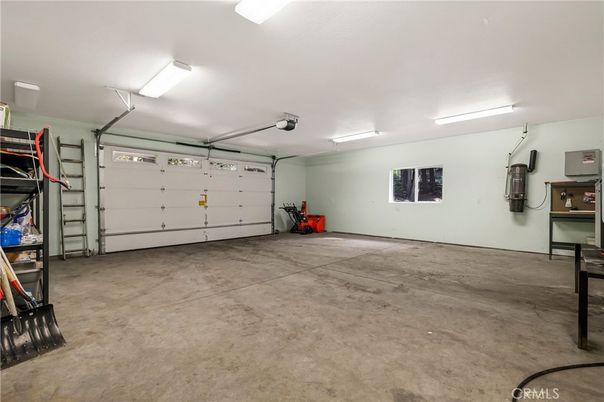 Garage, Interior