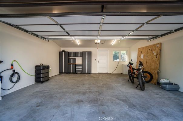 Garage, Interior