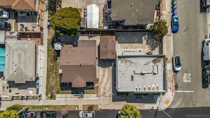 Exterior, Drone