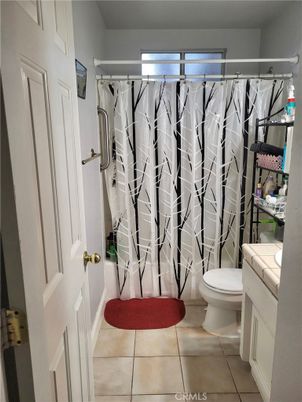 Bathroom, Interior, Tile Countertops