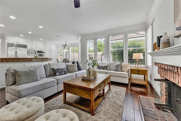 Interior, Kitchen, Living room, Pendant Lights, Recessed Lighting, Stainless Steel Appliances, Wood Texture Flooring