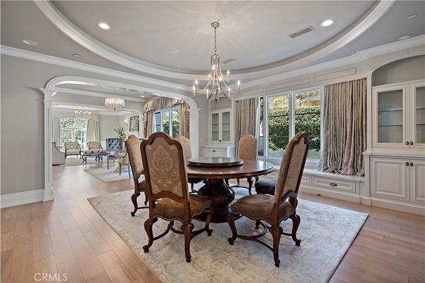 Chandelier, Dining room, Interior, Recessed Lighting, Wood Texture Flooring