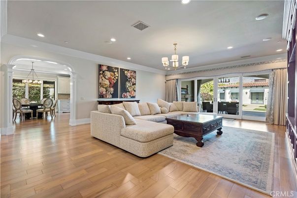 Chandelier, Dining room, Interior, Living room, Pendant Lights, Recessed Lighting, Wood Texture Flooring