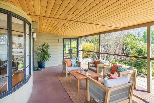 Exterior, Living room, Wooden Ceilings