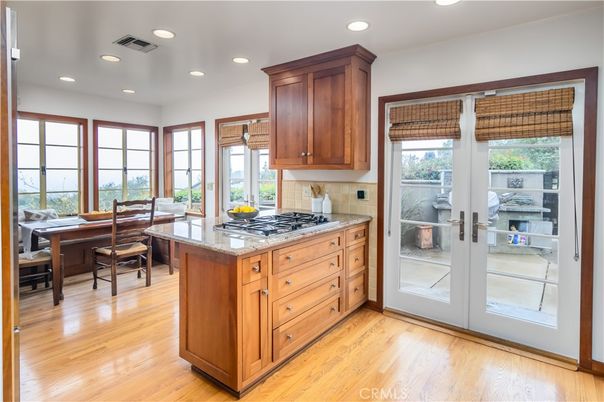 Dining room, Interior, Kitchen, Recessed Lighting, Wood Texture Flooring