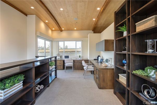 Home Office, Interior, Recessed Lighting, Wooden Ceilings