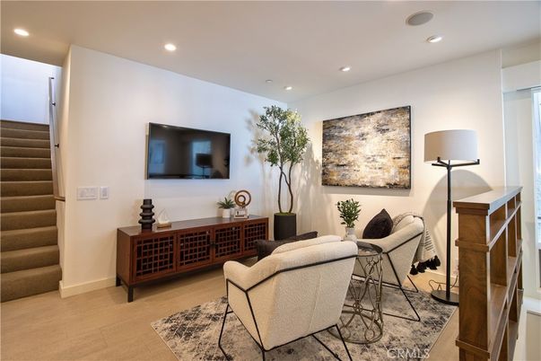 Interior, Living room, Recessed Lighting, Wood Texture Flooring