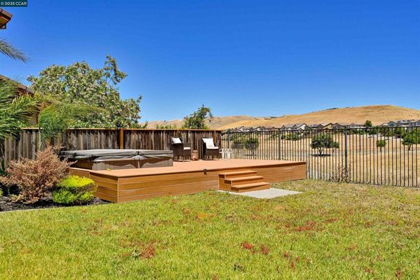 Backyard, Exterior, Hot Tub