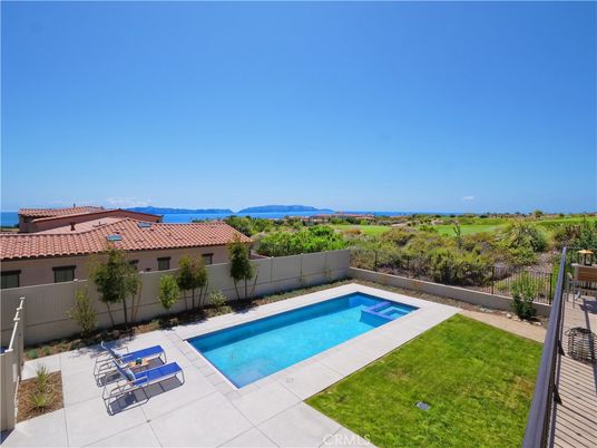 Exterior, Pool, Water
