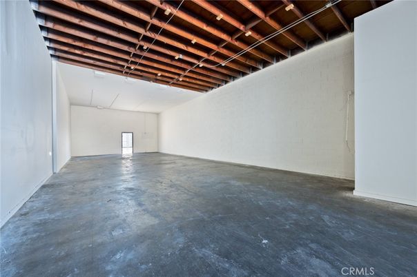 Empty room, Interior, Wooden Beams