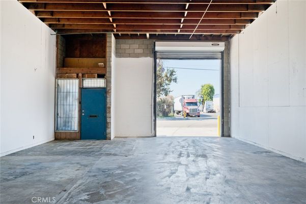 Empty room, Interior, Wooden Beams