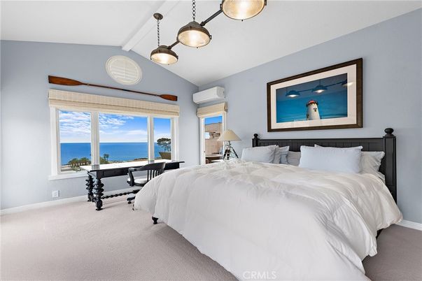 Bedroom, Interior, Pendant Lights, Water