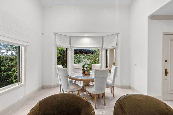 Dining room, Interior, Recessed Lighting