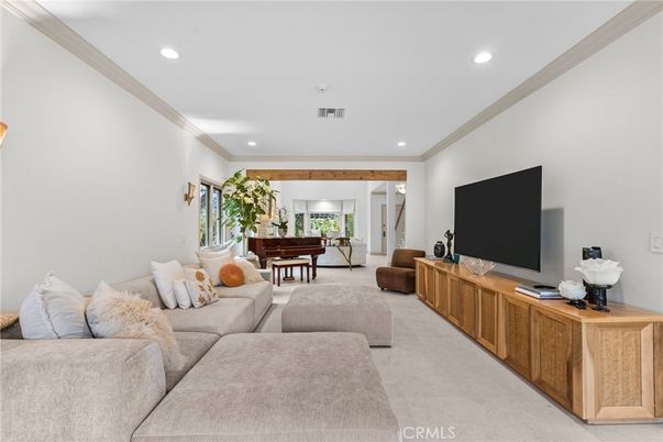 Dining room, Interior, Living room, Piano, Recessed Lighting