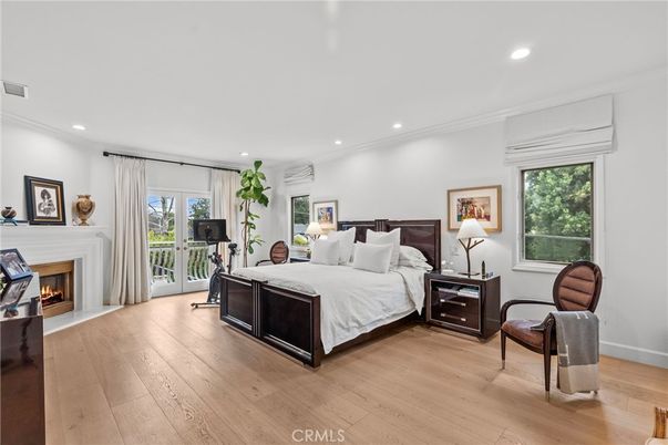 Bedroom, Fireplace, Interior, Recessed Lighting, Wood Texture Flooring