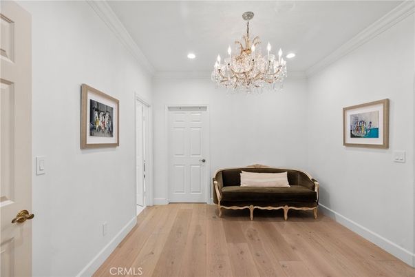 Chandelier, Interior, Recessed Lighting, Wood Texture Flooring