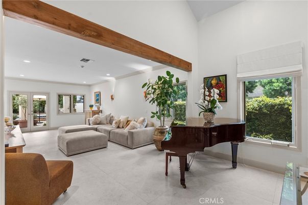 Interior, Living room, Piano, Recessed Lighting, Wooden Beams