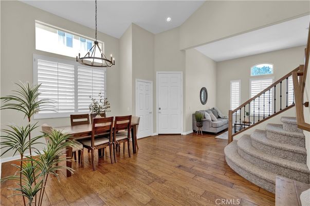 Chandelier, Dining room, Interior, Pendant Lights, Recessed Lighting, Wood Texture Flooring