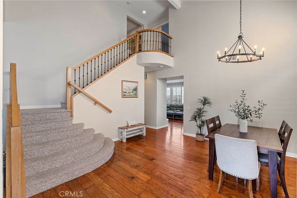 Chandelier, Dining room, Interior, Recessed Lighting, Wood Texture Flooring