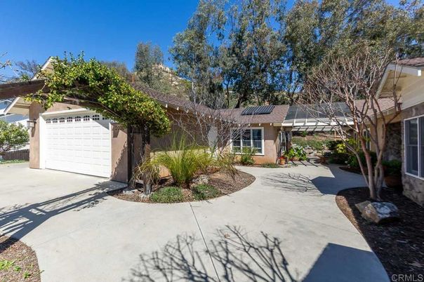 Detached Garage, Exterior, Solar Panels