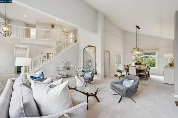 Dining room, Interior, Living room, Pendant Lights, Recessed Lighting