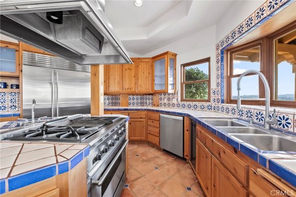 Interior, Kitchen, Recessed Lighting, Stainless Steel Appliances, Tile Countertops