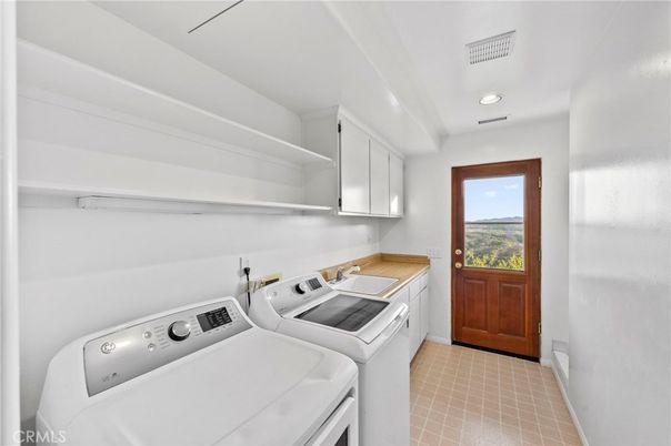 Interior, Recessed Lighting, Washer