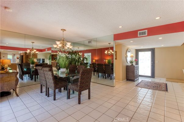 Chandelier, Dining room, Interior, Recessed Lighting