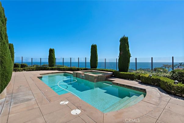 Exterior, Pool, Water