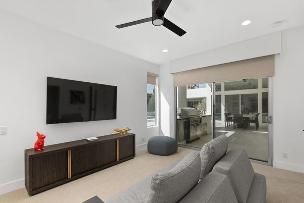 Dining room, Interior, Recessed Lighting