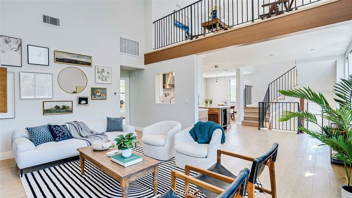 Interior, Living room, Pendant Lights, Recessed Lighting, Wood Texture Flooring