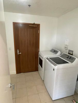 Interior, Washer