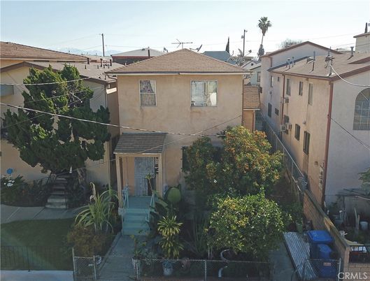 Exterior, Facade, Mediterranean