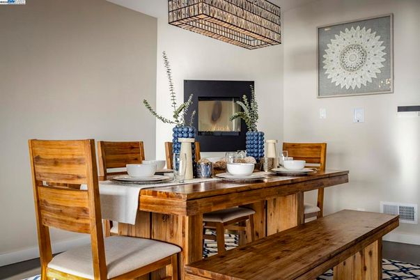 Dining room, Interior