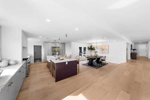 Chandelier, Dining room, Interior, Kitchen, Pendant Lights, Recessed Lighting, Wood Texture Flooring