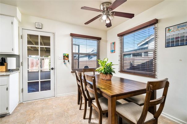 Dining room, Interior