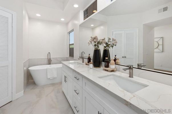 Bathroom, Dual Sink Vanities, Free Standing Baths, Interior, Marble, Recessed Lighting